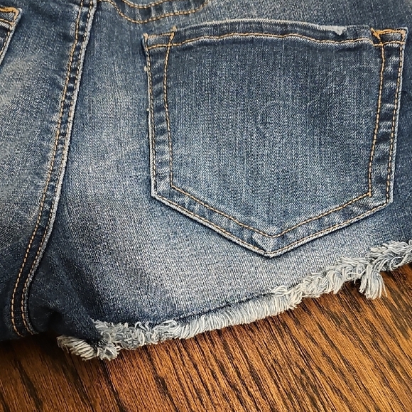 Mudd Distressed Blue Jean Shorts - Picture 7 of 14